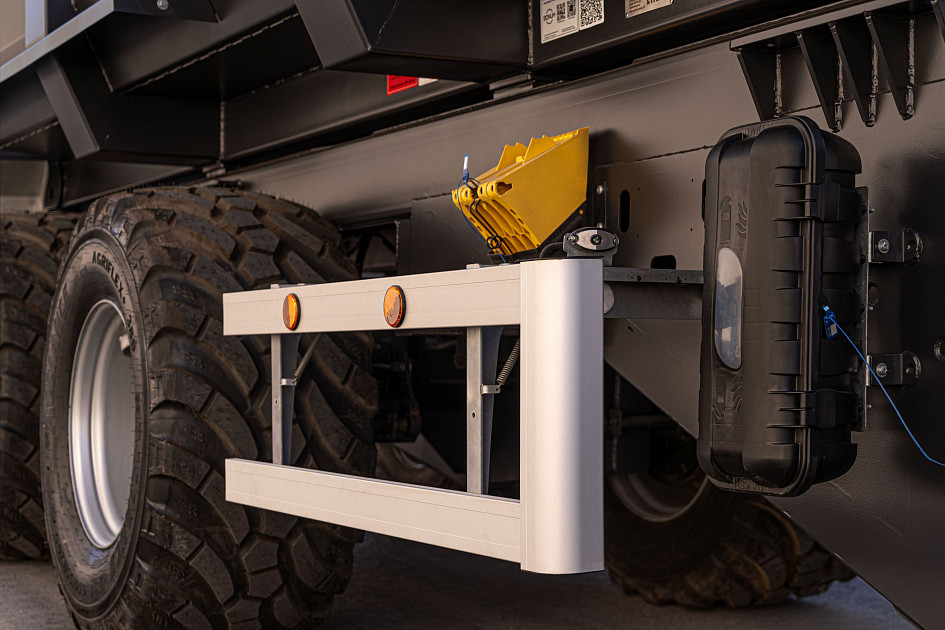 Tipper tractor semi-trailer 20 m3 