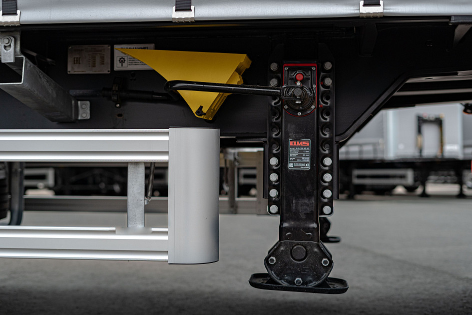 Curtain semi-trailer 13,62 m for transporting of dangerous goods