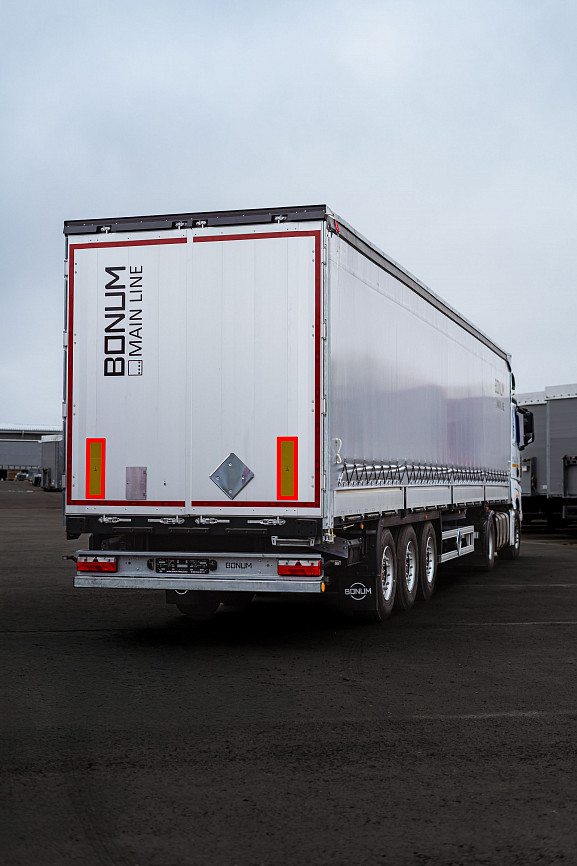 Curtain-side semi-trailer 13,62 m for transporting of dangerous goods