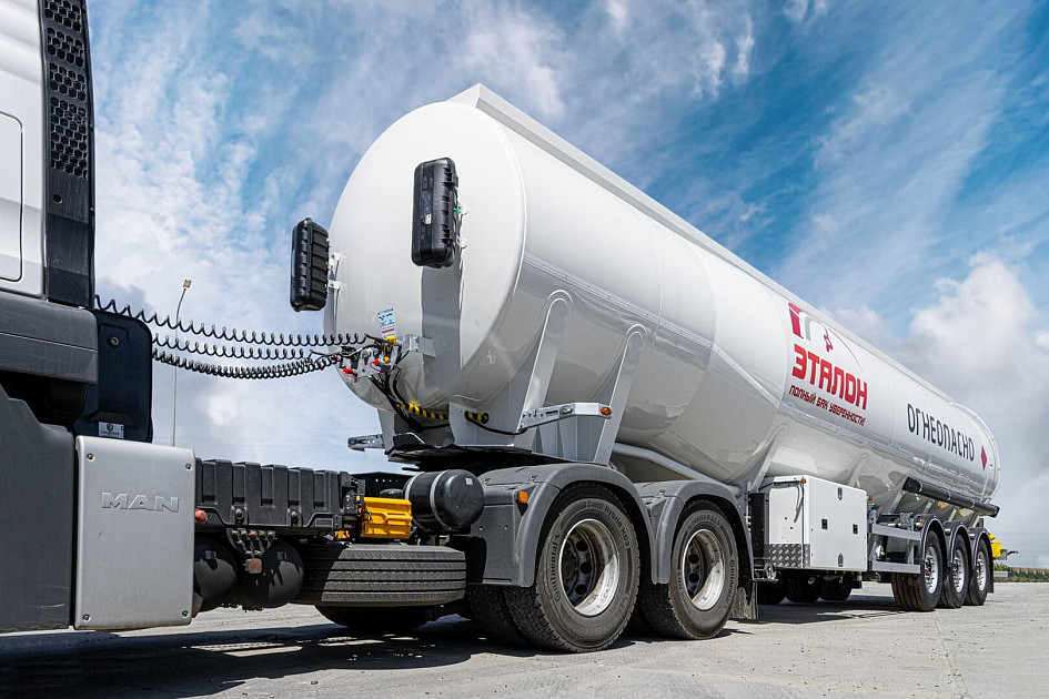 Fuel tanker 40 m3