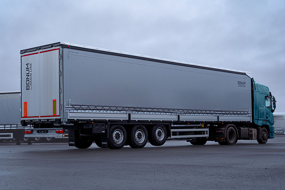 Curtain-side semi-trailer 13,62 m for transporting steel rolls