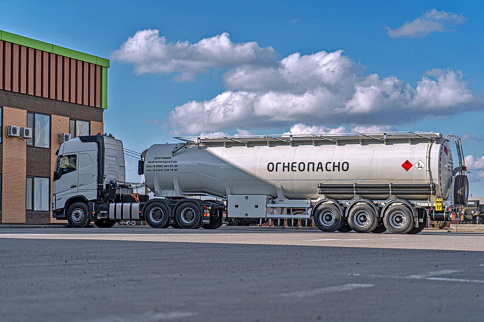 Fuel tanker 45 m3