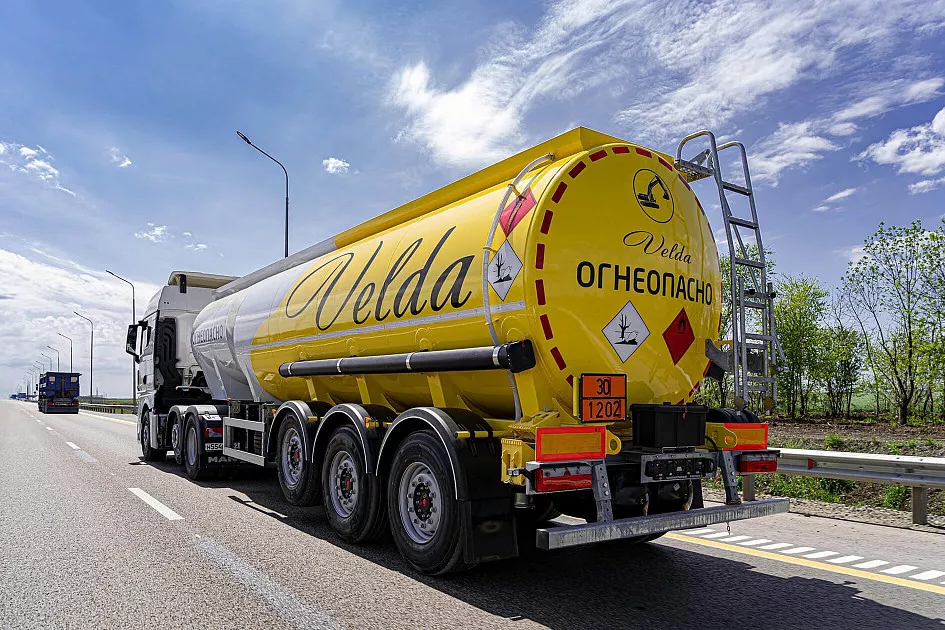 Fuel tanker 28 m3 