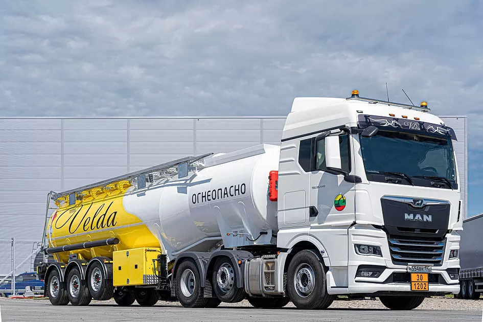 Fuel tanker 28 m3 